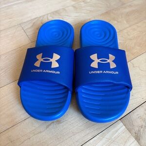 Youth Size 4 Under Armour Blue and Gold Slide Sandals